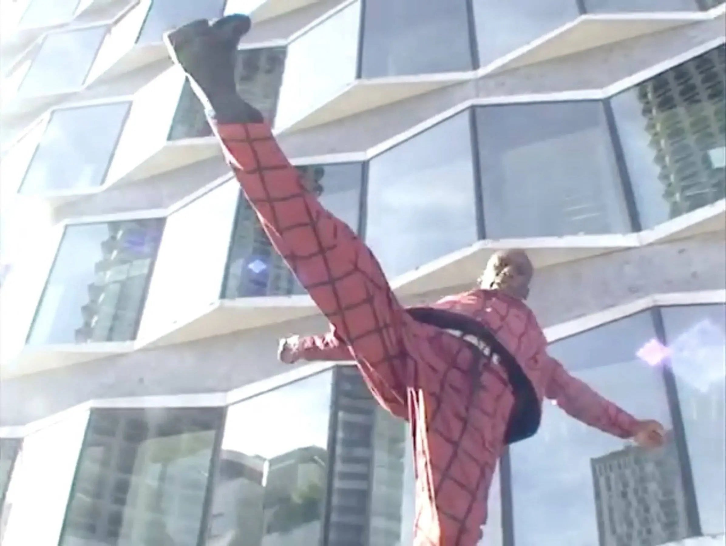 #05/11 Oko Ebombo - Patta