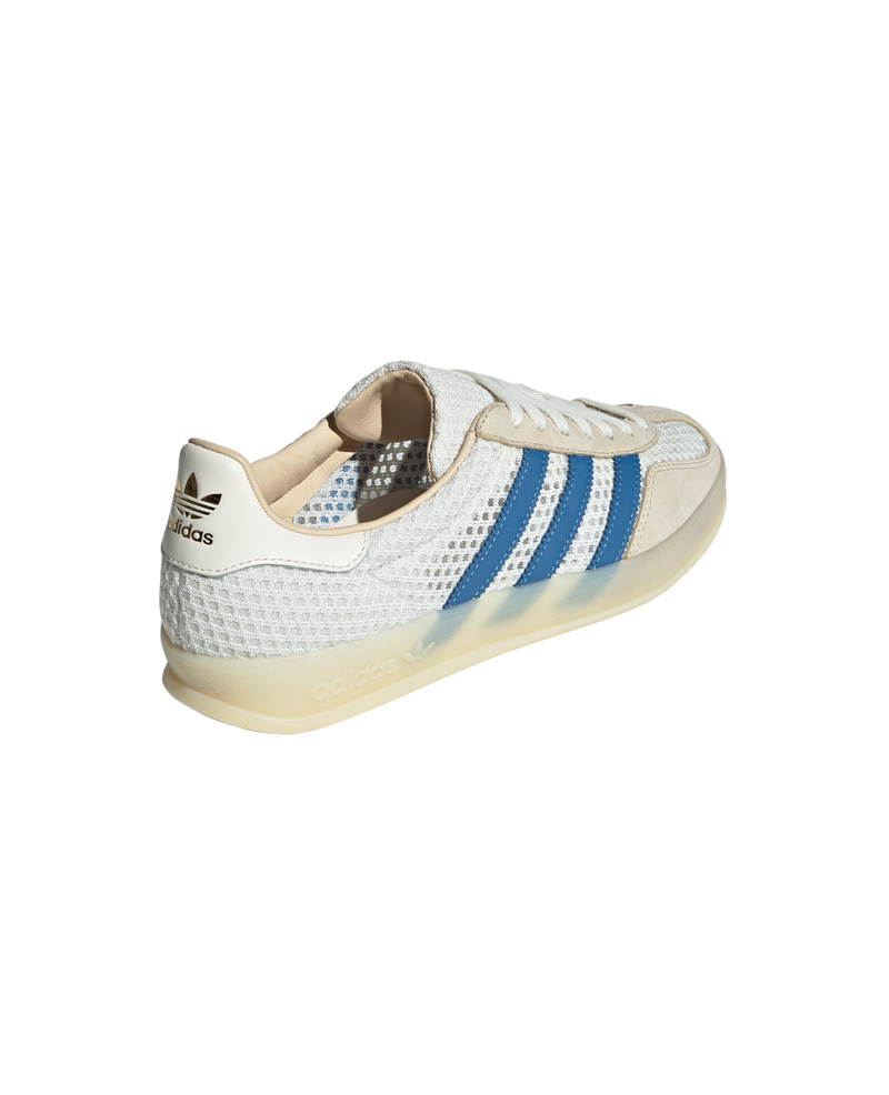 adidas Originals Gazelle Indoor (Off White/Focus Blue/Warm Vanilla)